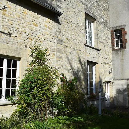 Le Manoir Des Doyens * بايو