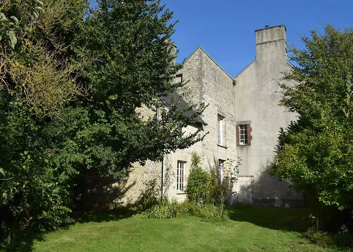 Le Manoir Des Doyens بايو