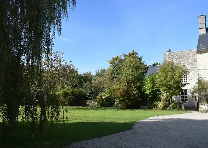 Le Manoir Des Doyens * بايو