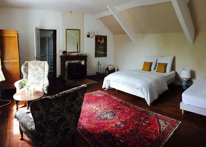 Le Manoir Des Doyens * بايو