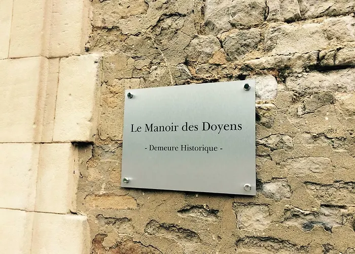 بيت للعطل Le Manoir Des Doyens *