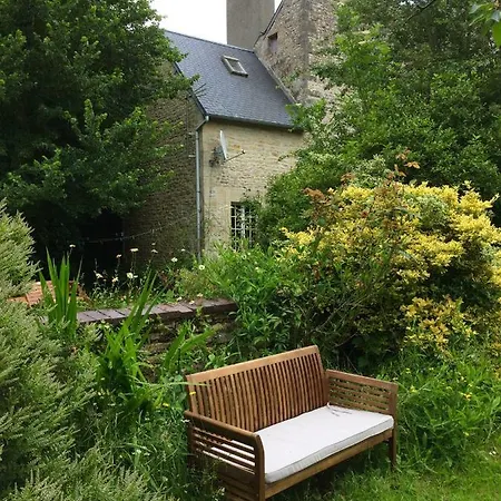 بيت للعطل Le Manoir Des Doyens *